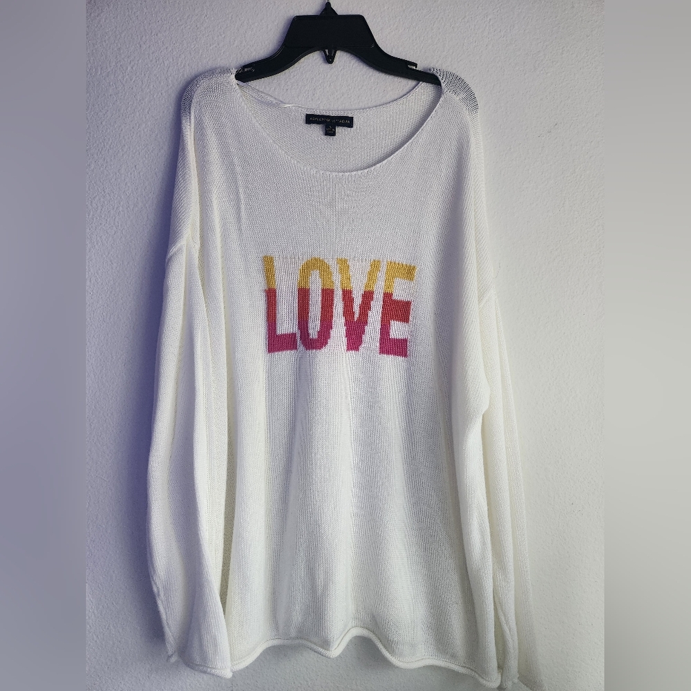Adrienne Vittadini White Sweater with Gold Graphic